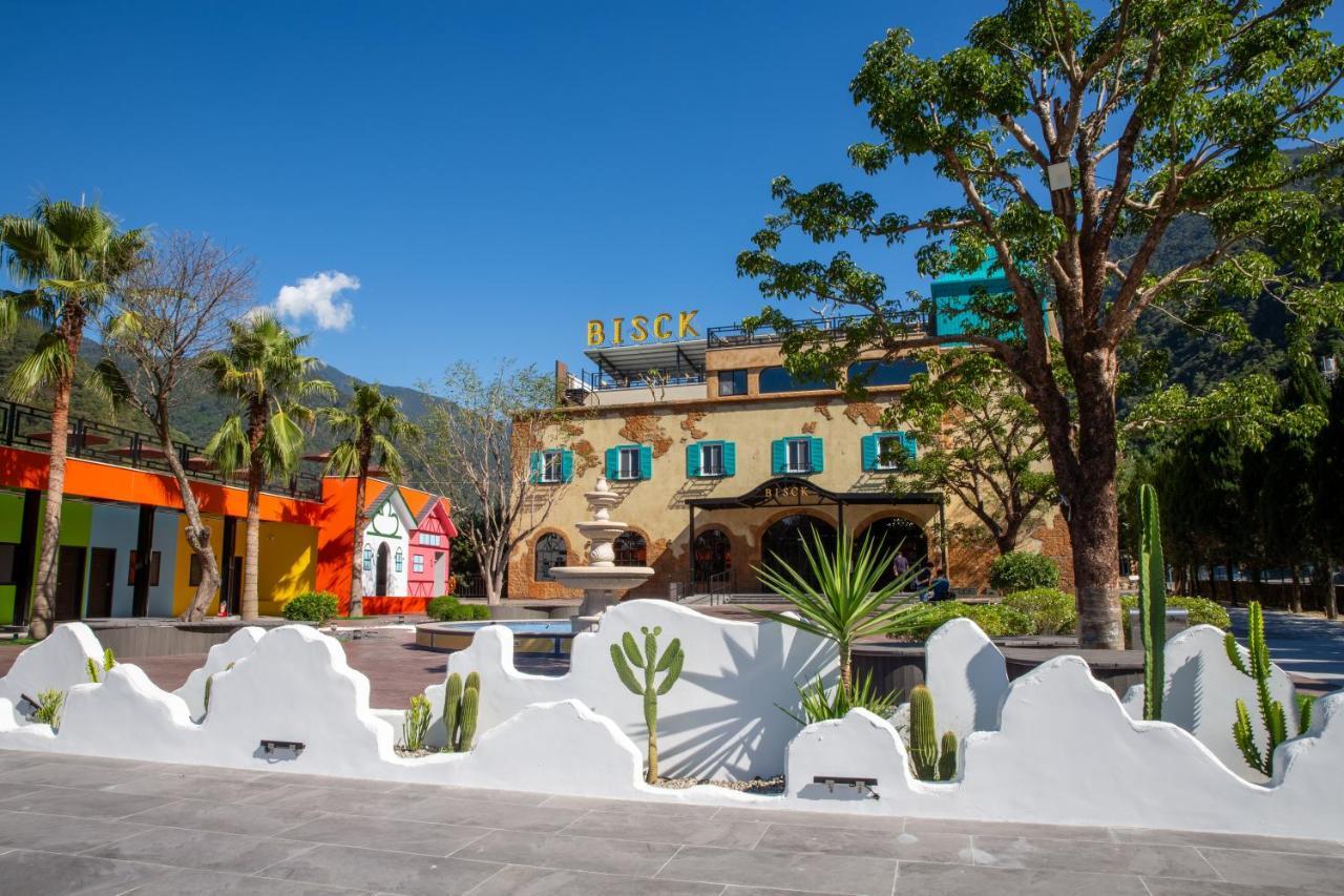 Bisck Hotel & Resort Пули Екстериор снимка