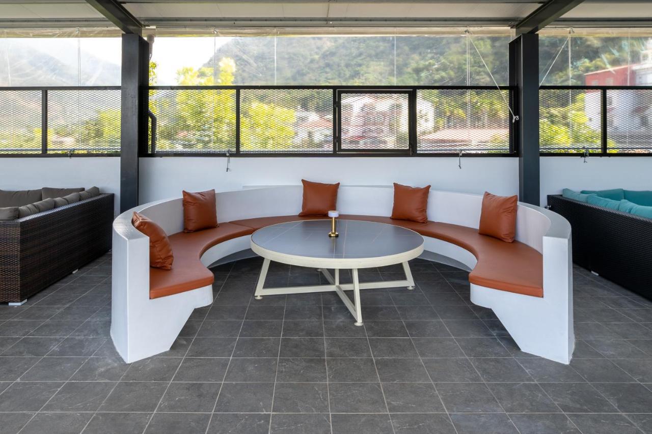 Bisck Hotel & Resort Пули Екстериор снимка